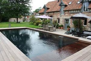piscine a debordement