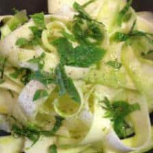 1374226525tagliatelledecourgette