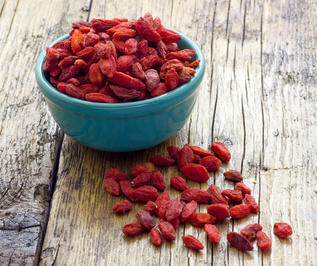 Comment tailler le goji & récolter les baies de goji du jardin ?