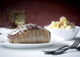 roti de boeuf et écrasé de pomme de terre