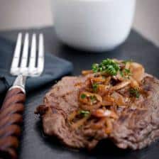 BAVETTE Á L'ÉCHALOTE ET PURÉE DE POMME DE TERRE