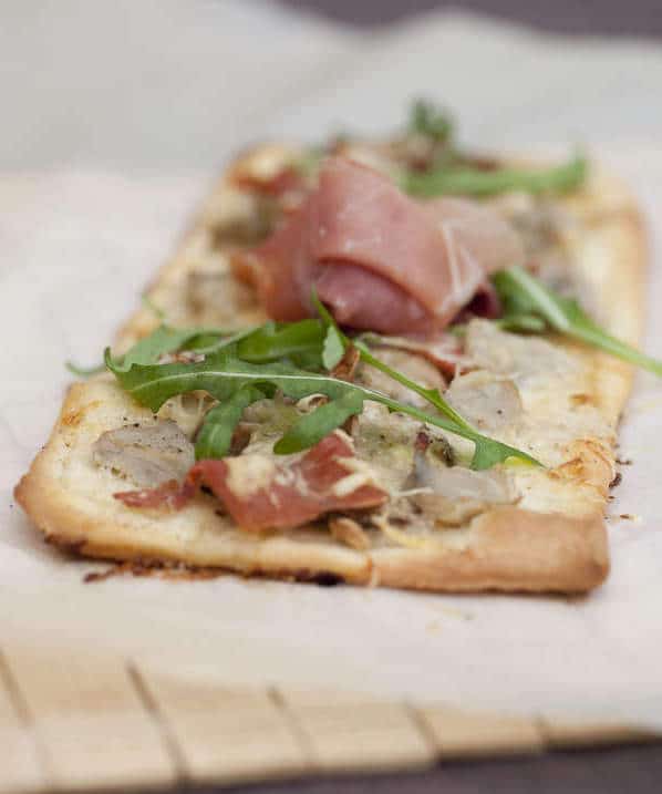 Pizza artichaut jambon champignon