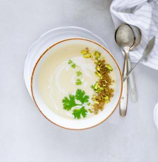 Velouté de chou-fleur aux pistaches