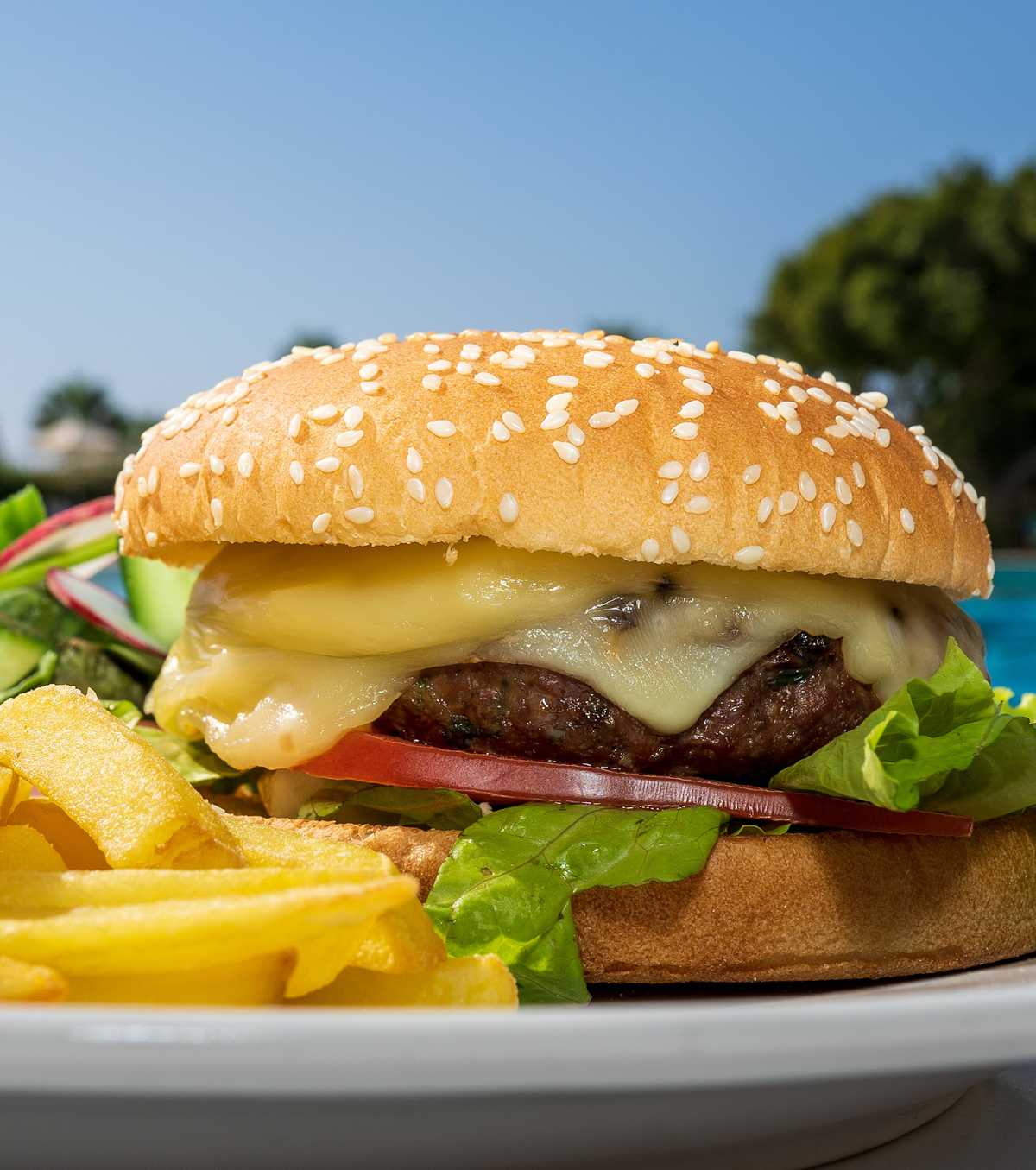 Burger au boeuf et au Saint Marcellin