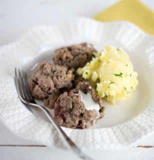 Steak hache au bleu ecrase pomme de terre