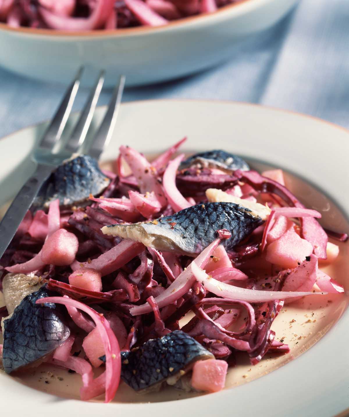 Salade de chou rouge, pommes et hareng