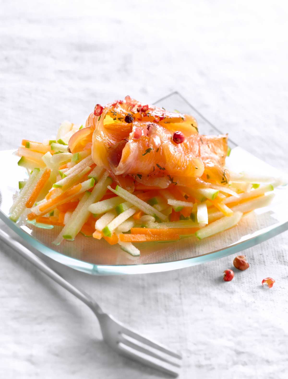 Saumon gravlax accompagnement salade carotte pomme gingembre