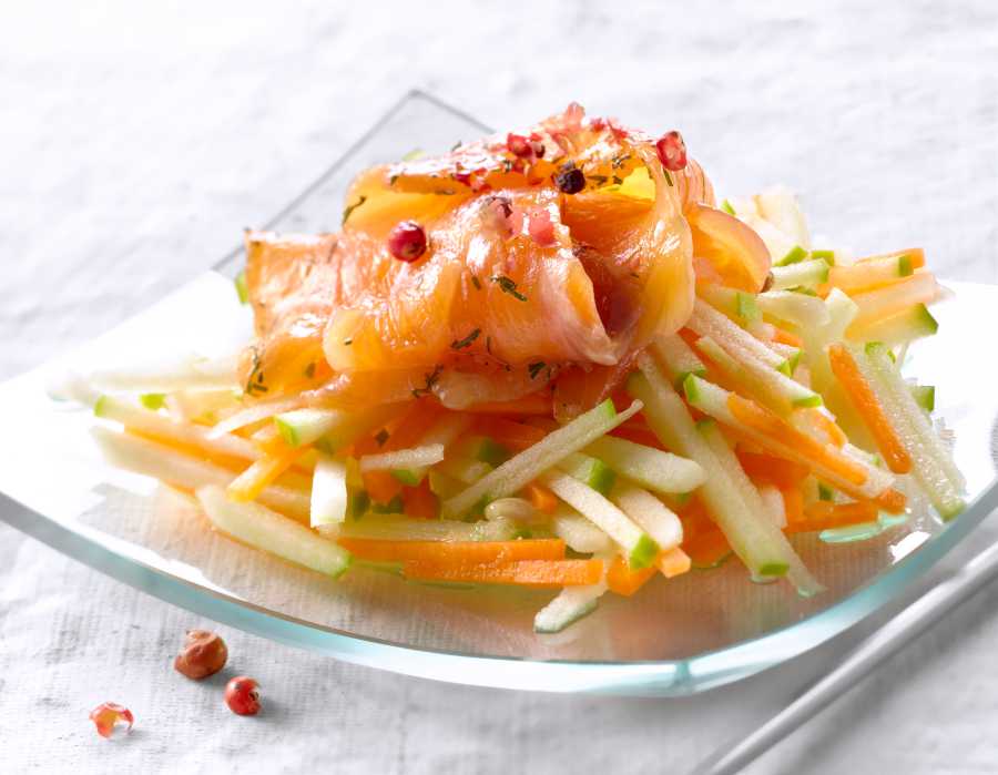 recette de saumon gravlax accompagnement salade carotte pomme gingembre