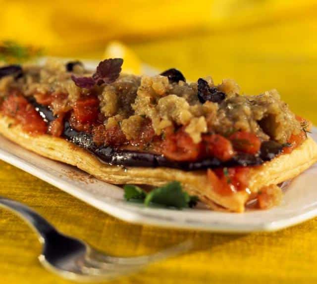 Tatin aubergines et tomates : croustillant et gourmand