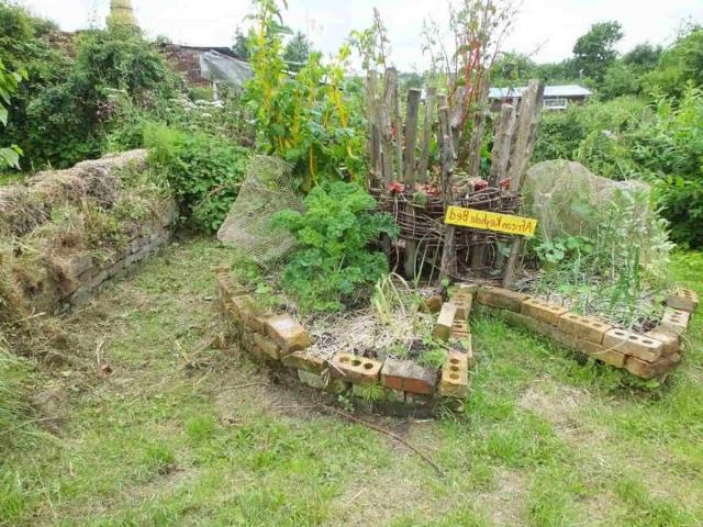 Jardin en trou de serrure - keyhole garden : définition et principe