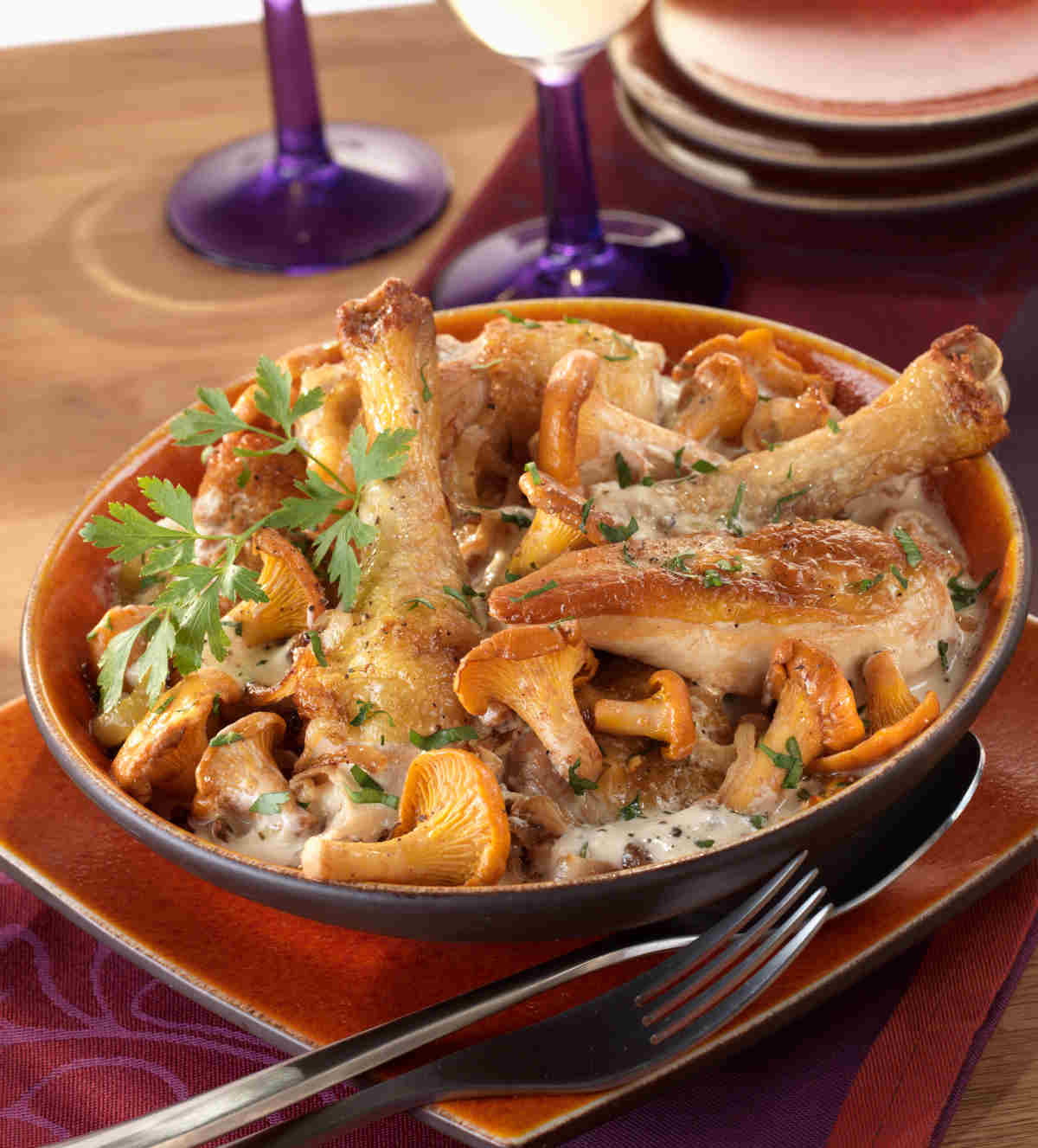Poulet au riesling, champignons girolles