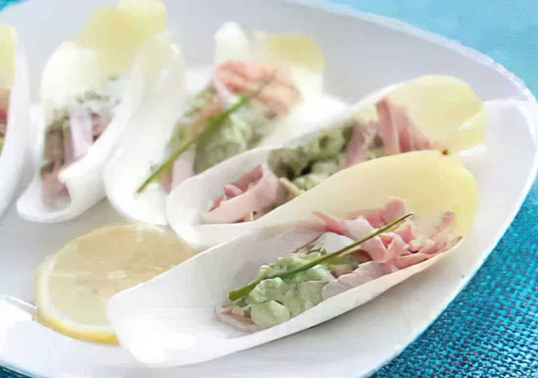 endives apéritives au jambon et crème d'avocat