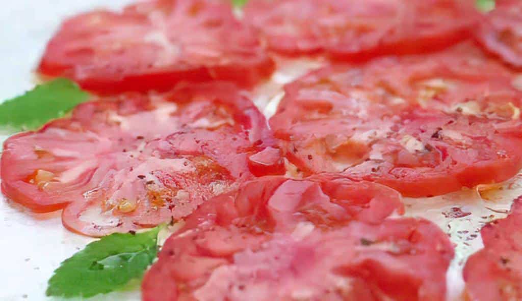 carpaccio tomate coeur de boeuf