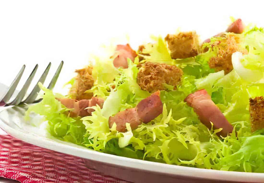 salade frisée crouton lardon recette