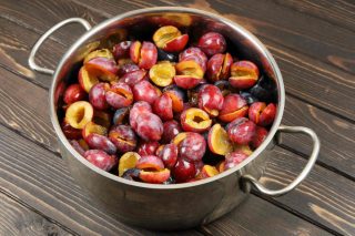 Cuisson confiture de prune