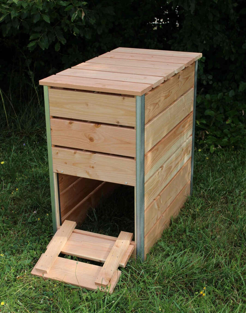 Composteur STEEL avec trappe 246 litres